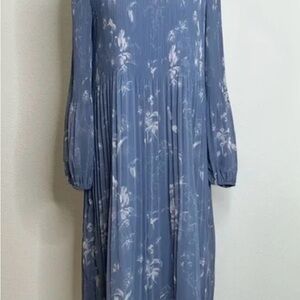 Wilfred Long Sleeve Floral Dress in Blue and White